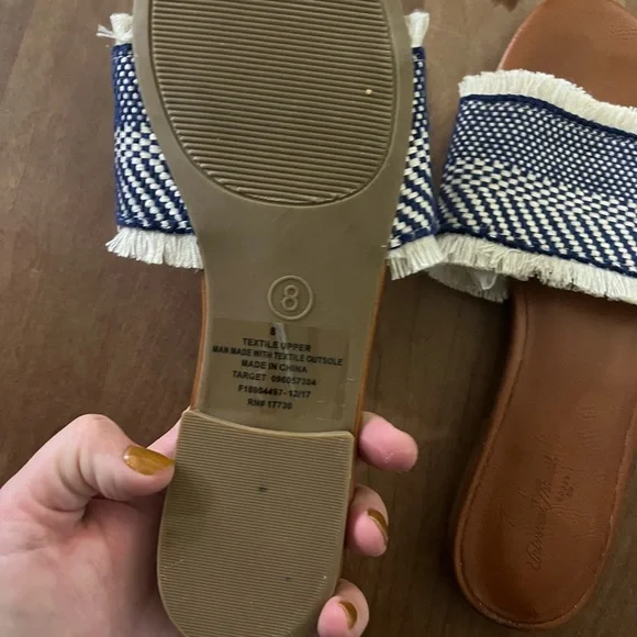 Universal Thread Blue Fringe Sandals - Picture 5 of 7